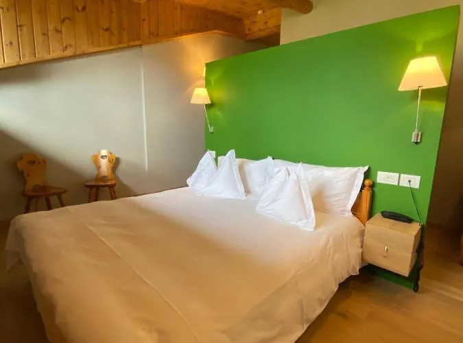 Rutzer Ristorante & Panoramic Hotel 3*