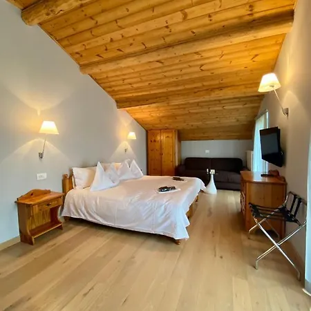 Rutzer Ristorante & Panoramic 酒店 3*